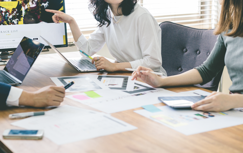 弊社ではWEBディレクターを募集しています